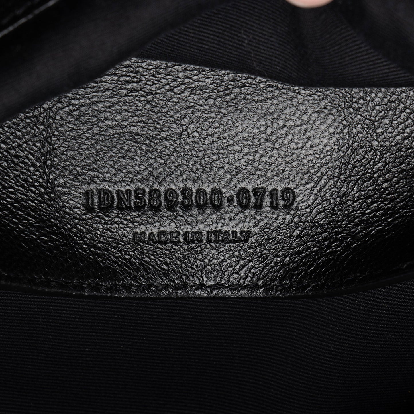 Saint Laurent Lambskin Monogram Nolita Small Flap Bag f0gUjx