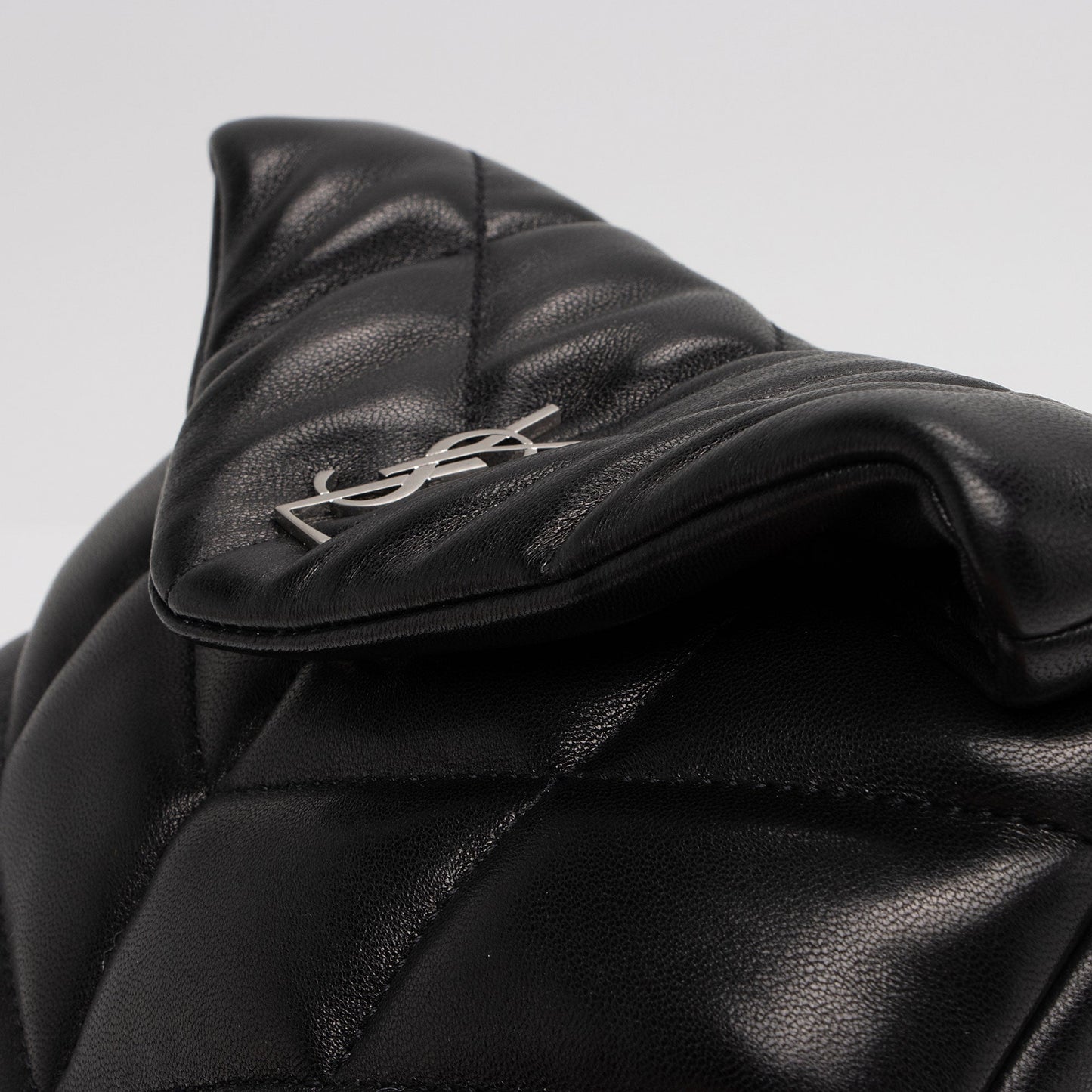 Saint Laurent Lambskin Monogram Puffer LouLou Small Clutch mMsAcC