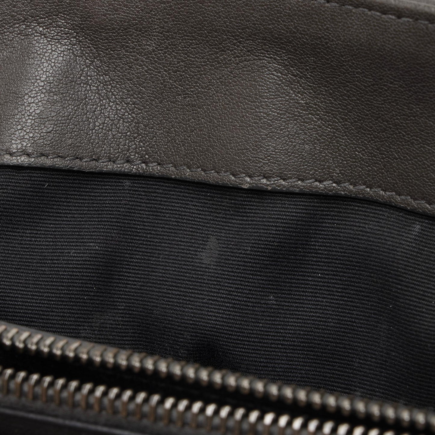 Saint Laurent Matelasse Calfskin Monogram College Medium Shoulder Bag VVdWy3