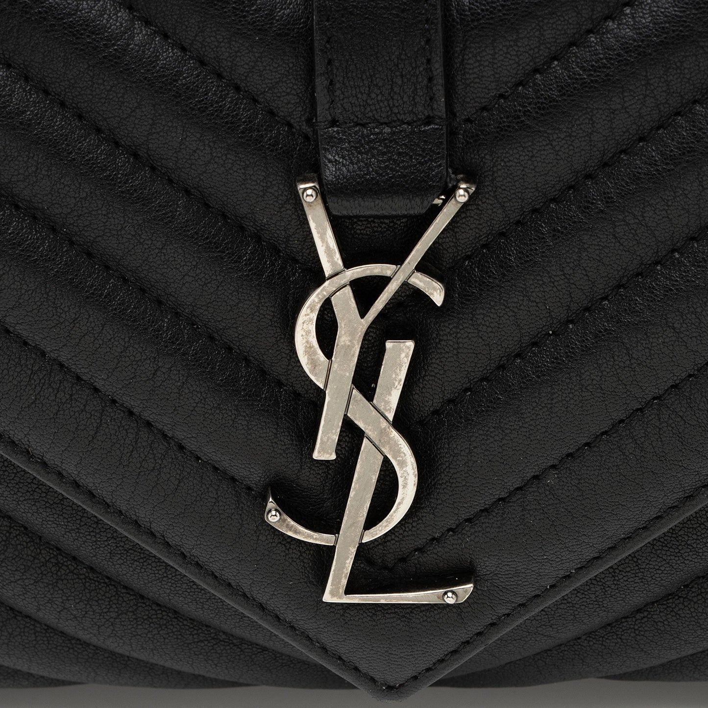 Saint Laurent Matelasse Calfskin Monogram College Medium Shoulder Bag MMt0qg