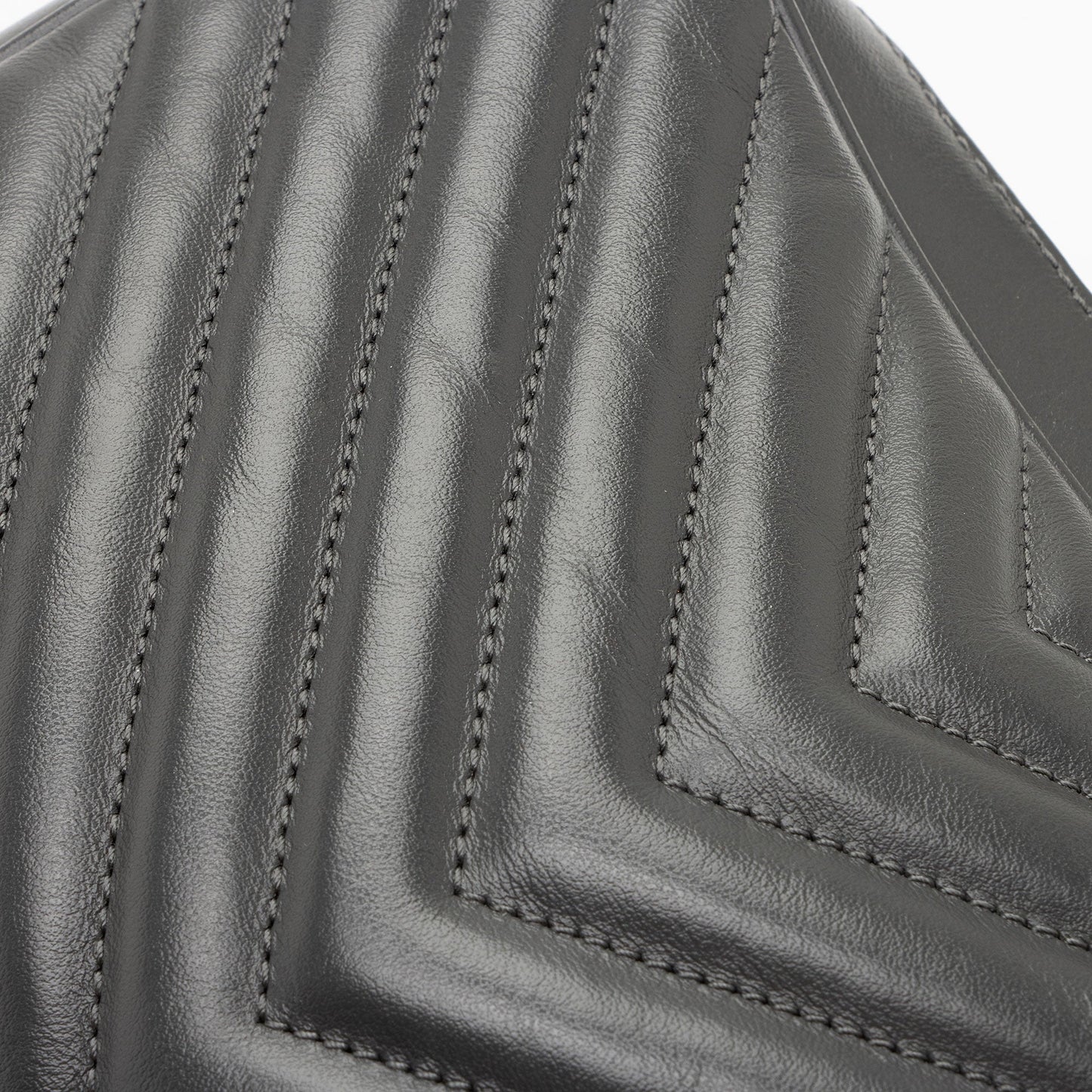 Saint Laurent Matelasse Calfskin Monogram Lou Camera Bag Dlf8kG