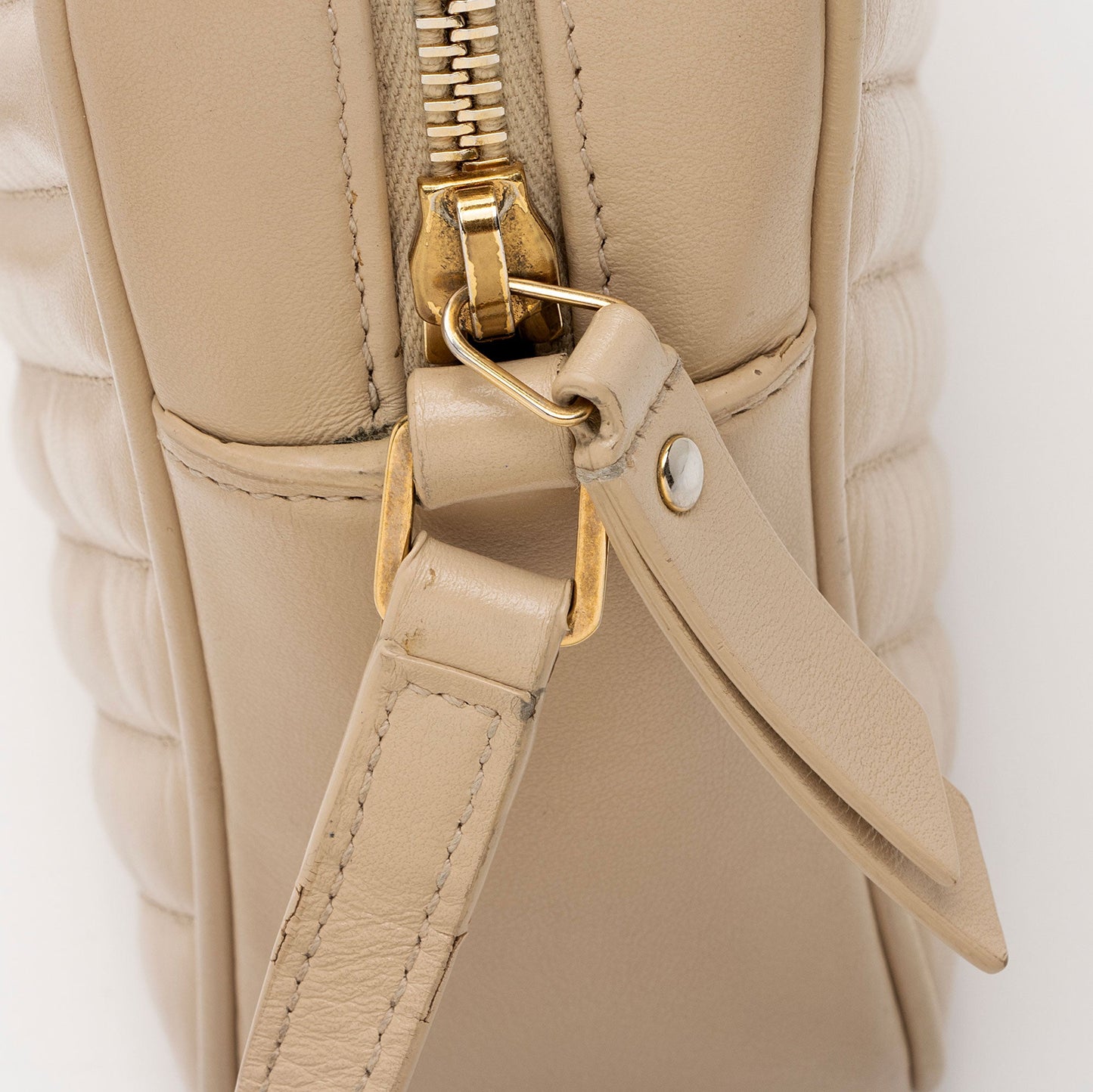 Saint Laurent Matelasse Calfskin Monogram Lou Camera Bag wHhf08