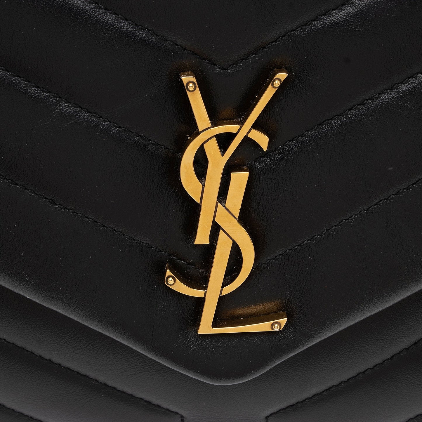 Saint Laurent Matelasse Calfskin Monogram LouLou Chain Medium Shoulder Bag sPEp1X