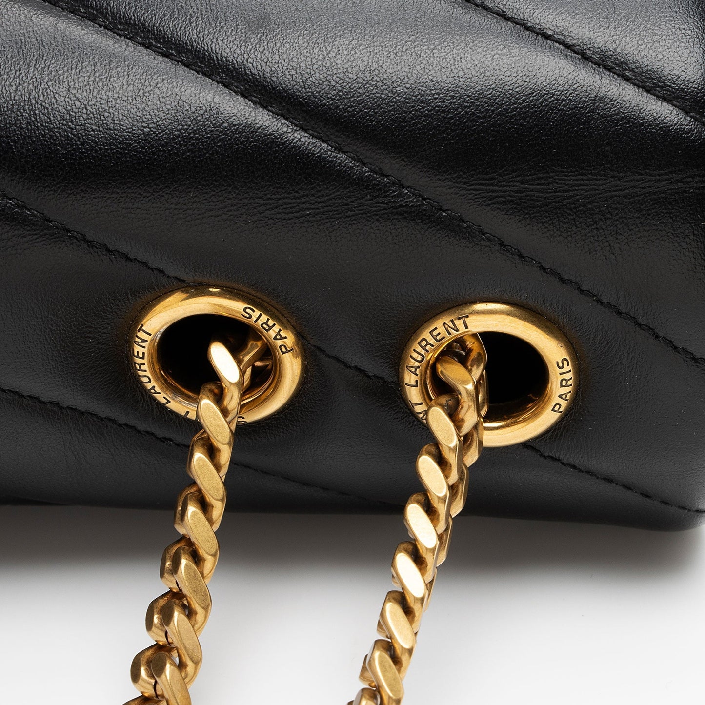 Saint Laurent Matelasse Calfskin Monogram LouLou Chain Medium Shoulder Bag m6cEGy