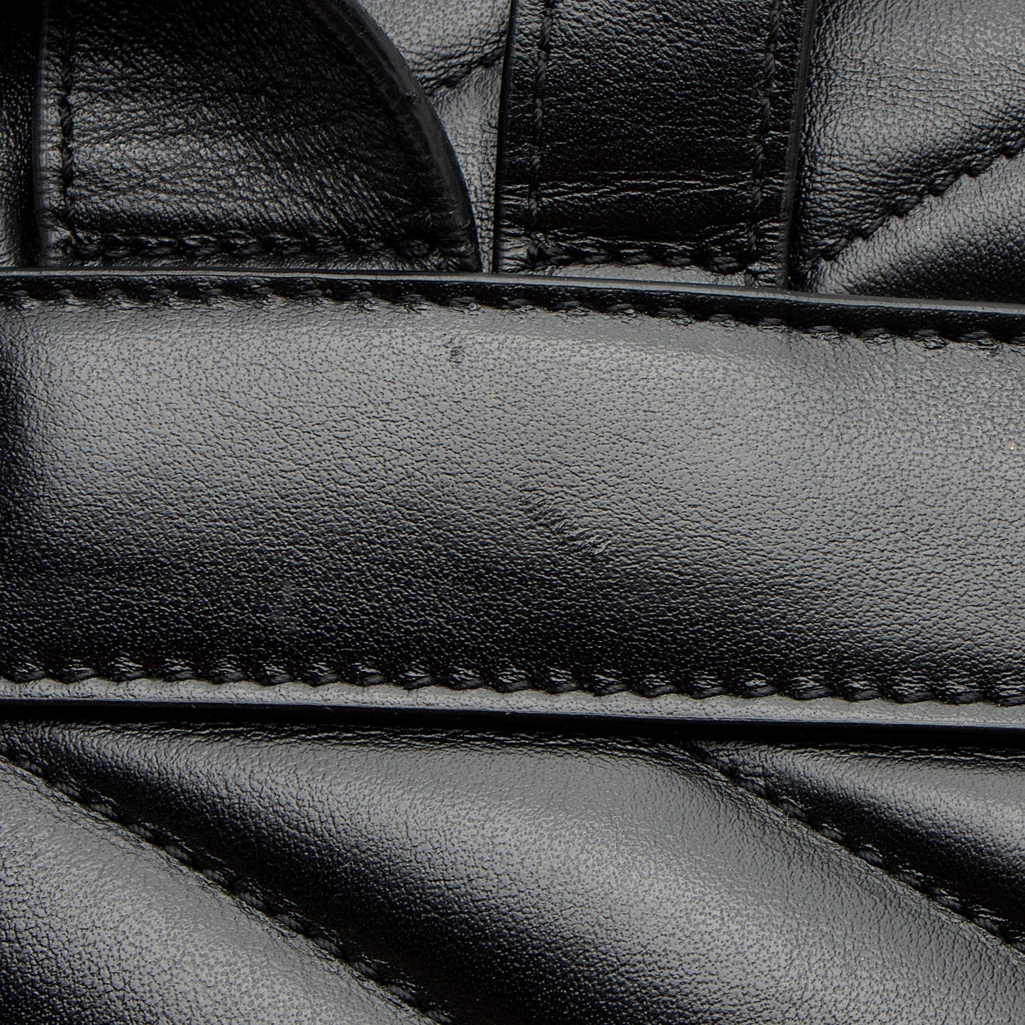 Saint Laurent Matelasse Calfskin Monogram LouLou Medium Backpack m1rXfW