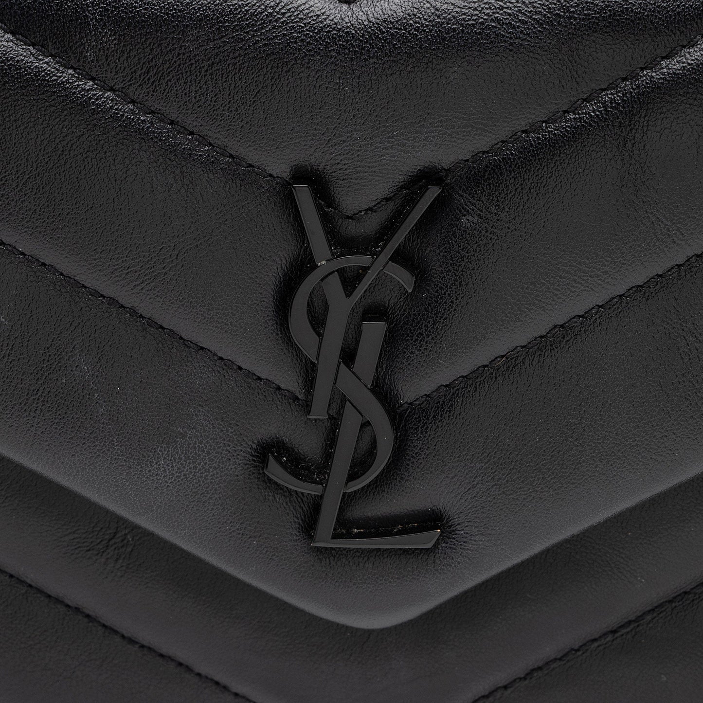 Saint Laurent Matelasse Calfskin Monogram LouLou Toy Crossbody mABiaH