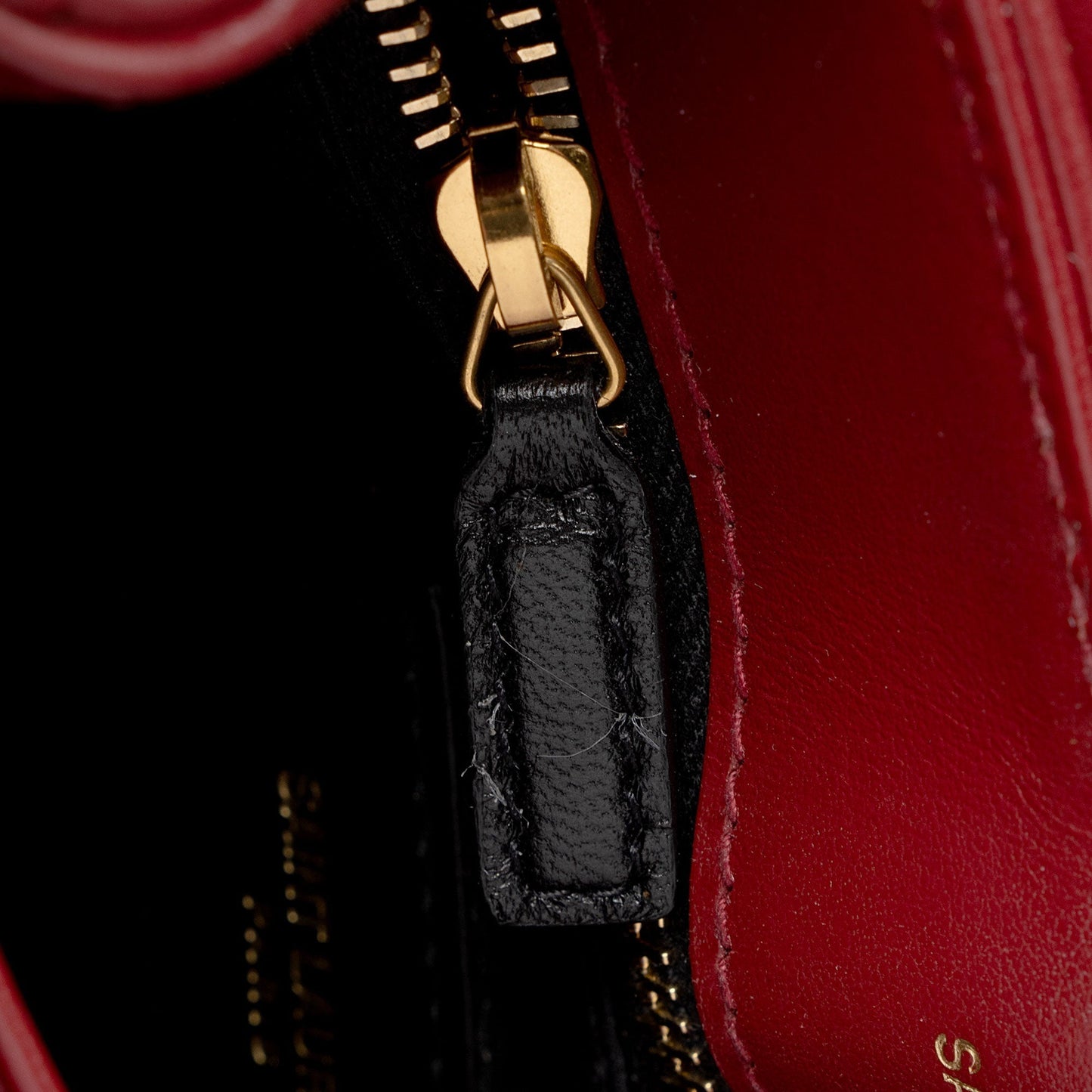 Saint Laurent Matelasse Calfskin Monogram LouLou Toy Crossbody PXzdWg