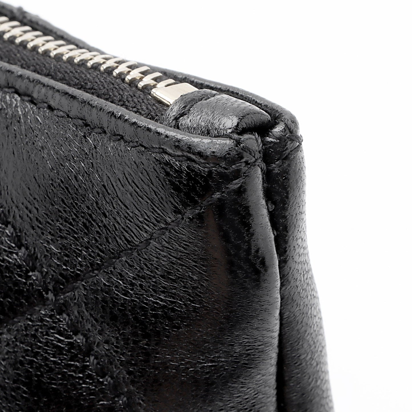 Saint Laurent Quilted Lambskin Pouch ixv7Bg