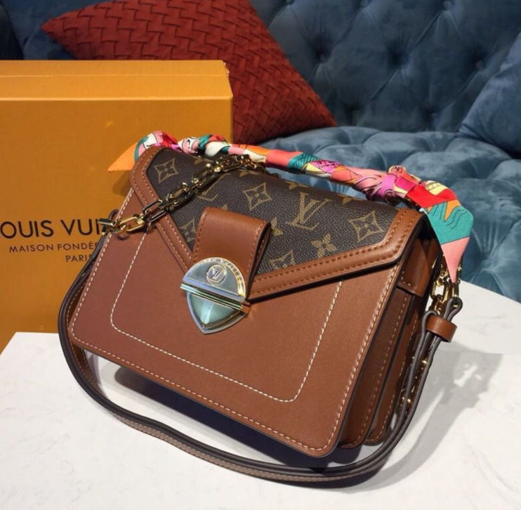 Top Quality Biface Monogram Canvas By Nicolas Ghesquiere For Women, Womens Handbags, Shoulder Bags 8.7in/21.5cm Top Quality M44386