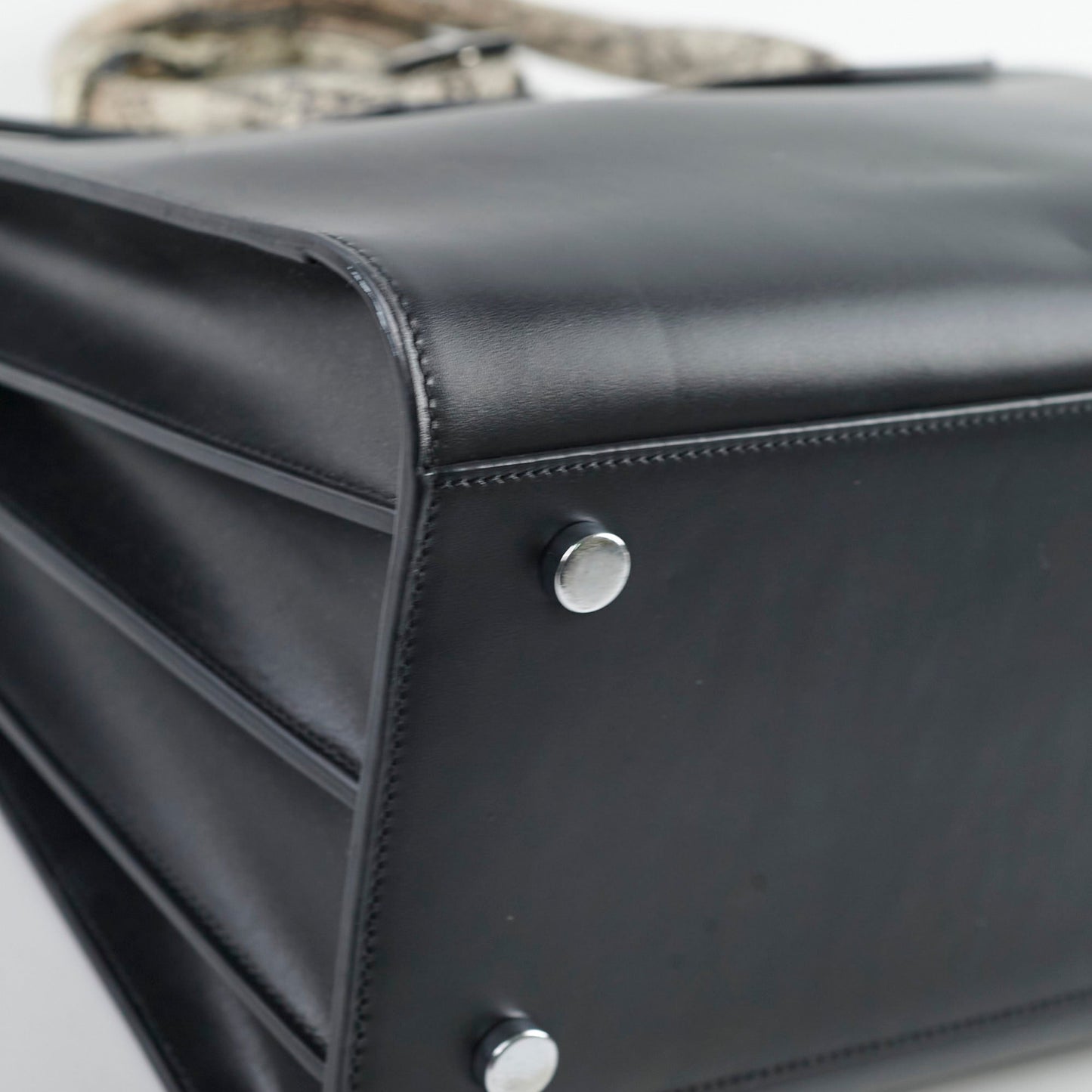 Saint Laurent Mussette   Shoulder Bag Monogram