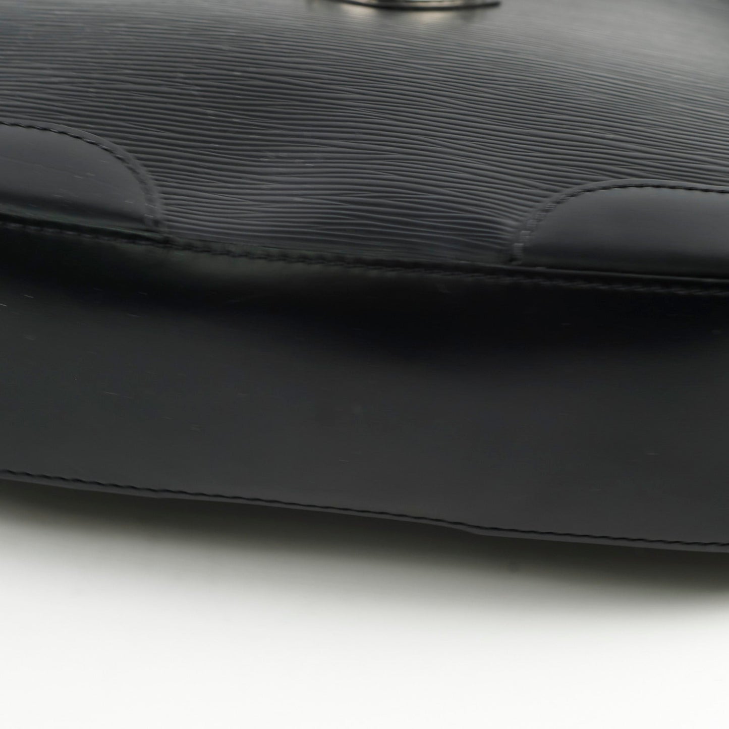 Louis Vuitton Epi M tte Bagatelle Crossbody Black