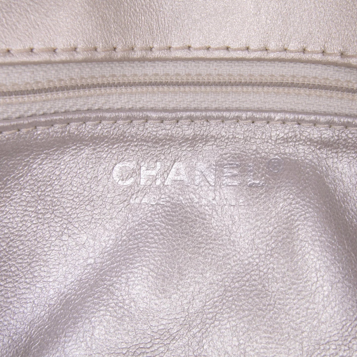 Silver Chanel Reissue 2.55 Metallic Lambskin Clutch With Chain Shoulder Bag