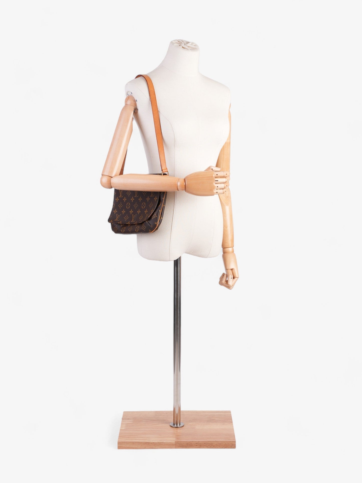 Louis Vuitton M tte Tango Monogram Coated Canvas