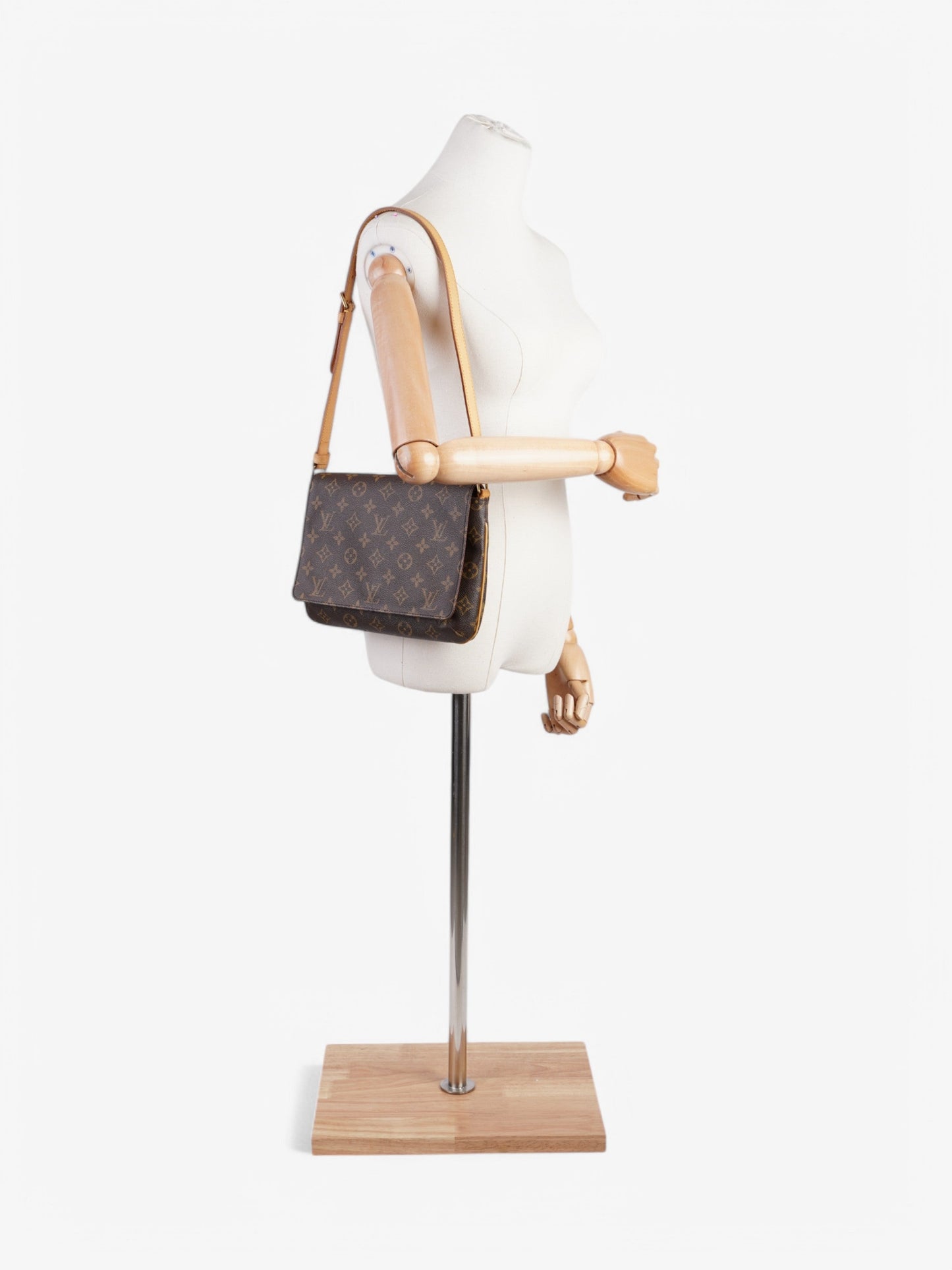 Louis Vuitton M tte Tango Monogram Coated Canvas