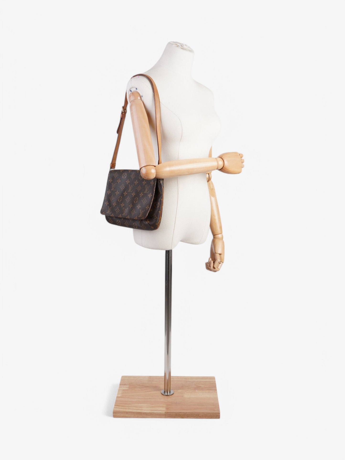 Louis Vuitton M tte Tango Monogram Coated Canvas