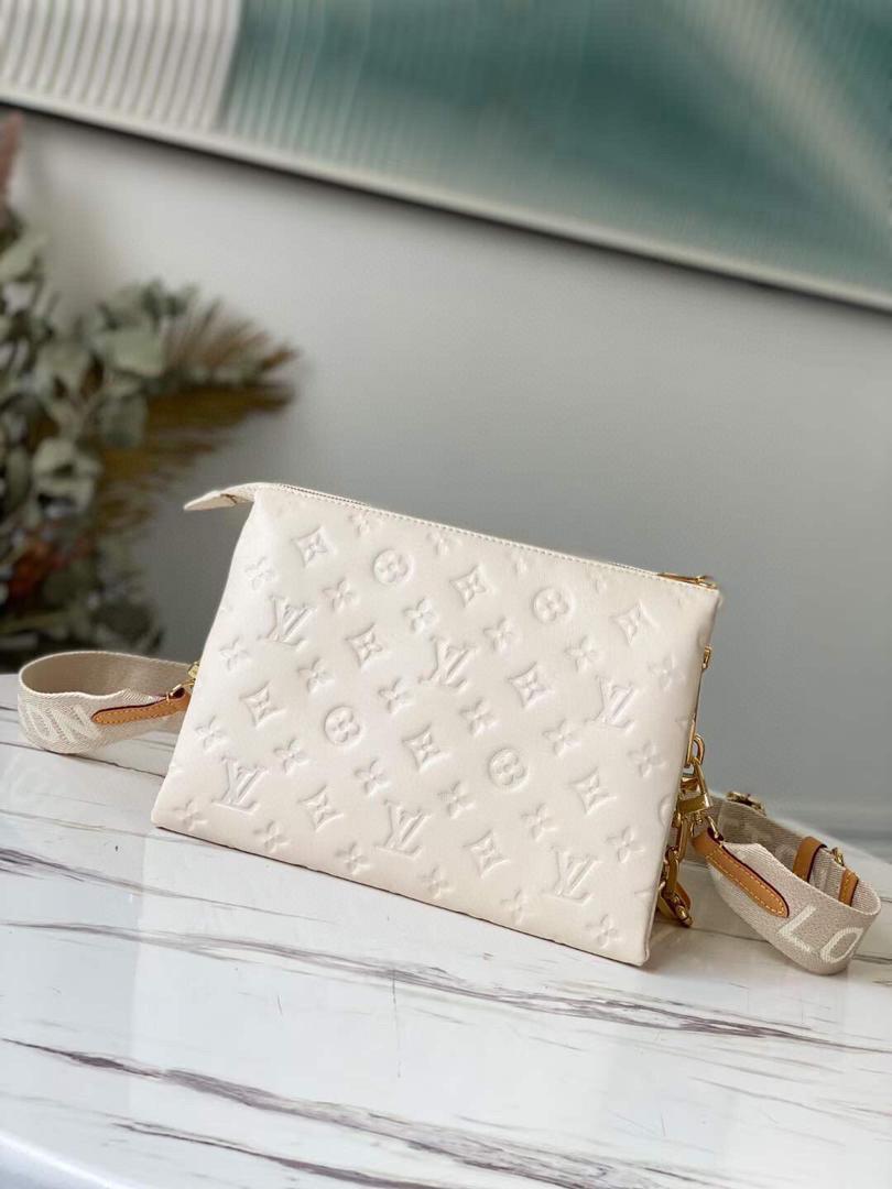 Top Quality Coussin PM Monogram-Embossed Puffy Cream For Women,  Shoulder And Crossbody Bags 10.2in/26cm Top Quality M57793