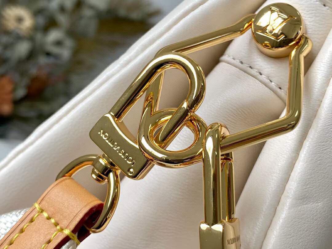 Top Quality Coussin PM Monogram-Embossed Puffy Cream For Women,  Shoulder And Crossbody Bags 10.2in/26cm Top Quality M57793