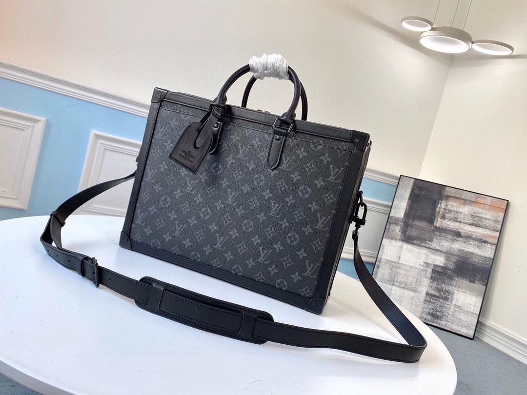 Top Quality Soft Trunk Briefcase Monogram Eclipse Canvas For Men, Bags, Shoulder And Crossbody Bags 11.4in/29cm Top Quality M44952
