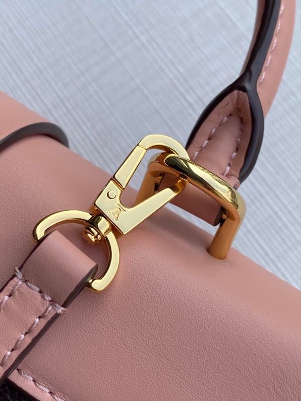 Top Quality Locky BB Monogram Canvas Rose Poudre Pink For Women, Womens Handbags, Shoulder And Crossbody Bags 7.9in/20cm Top Quality M44080
