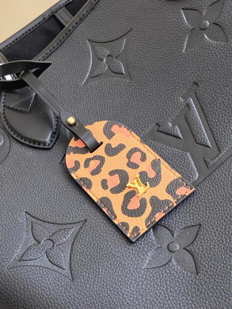 Top Quality Neverfull MM Tote Bag Wild At Heart Monogram Empreinte Black For Women,  Shoulder Bags 12.2in/31cm Top Quality M45856