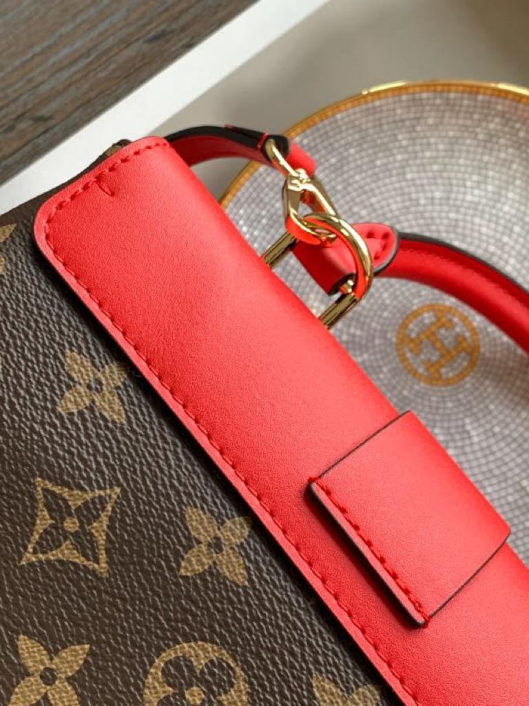 Top Quality Locky BB Monogram Canvas Red For Women,  Shoulder And Crossbody Bags 7.9in/20cm Top Quality M44322
