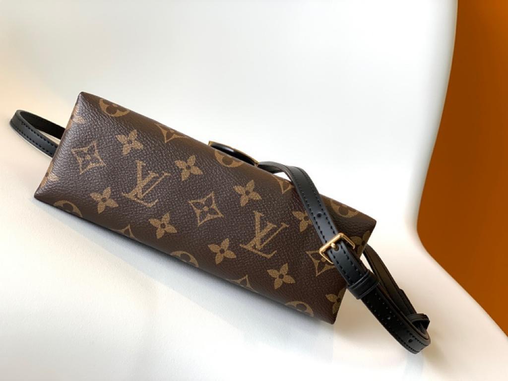 Top Quality Locky BB Monogram Canvas Black For Women, Womens Handbags, Shoulder And Crossbody Bags 7.9in/20cm Top Quality M44141