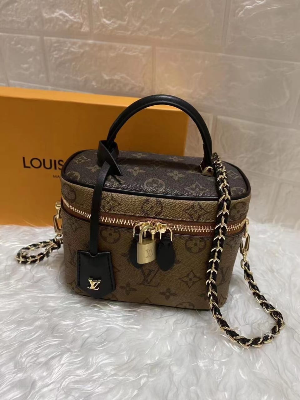 Top Quality Vanity PM Monogram And Monogram Reverse Canvas By Nicolas Ghesquiere For Women,  Shoulder And Crossbody Bags 7.5in/19cm Top Quality M42264