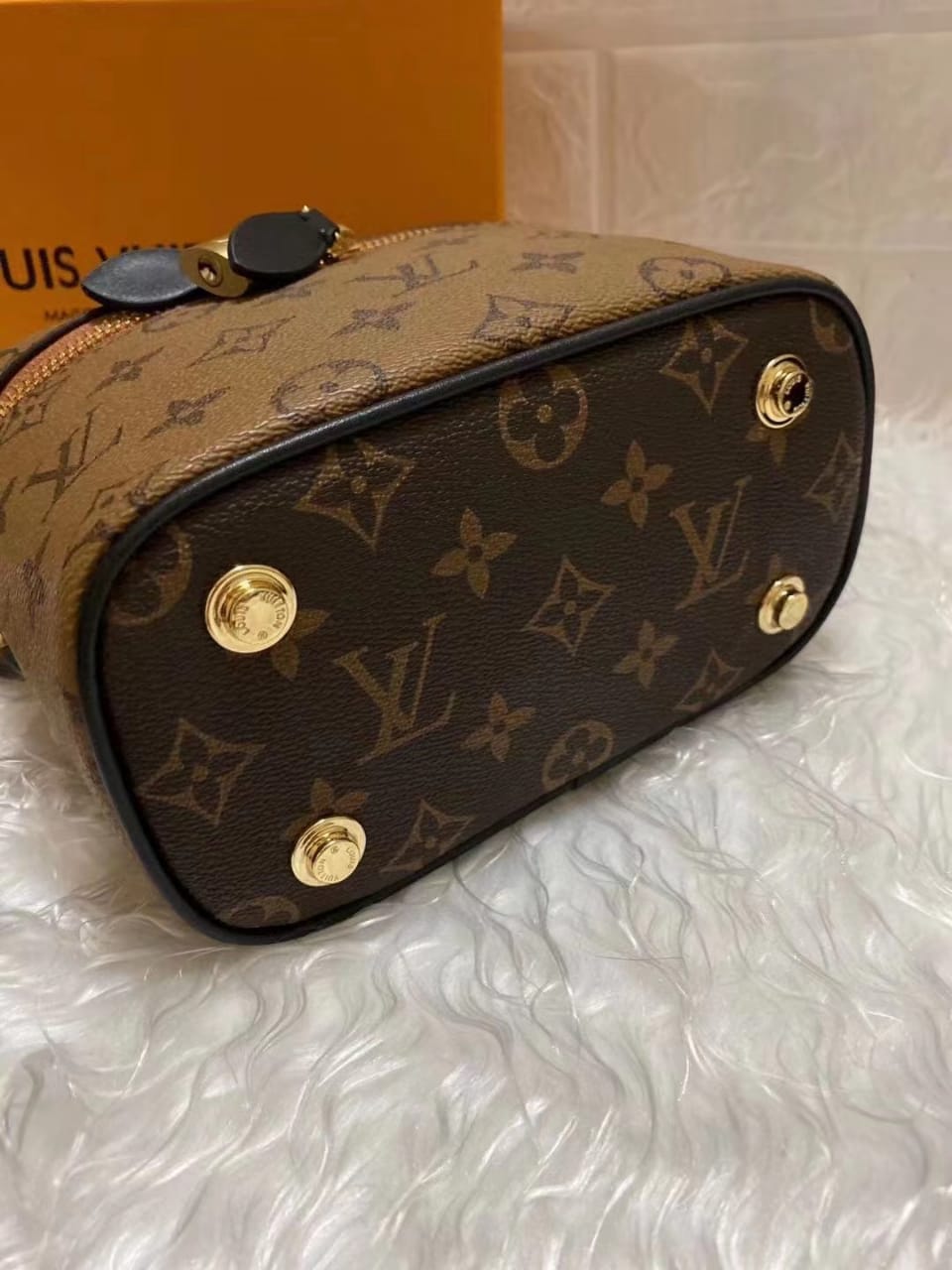 Top Quality Vanity PM Monogram And Monogram Reverse Canvas By Nicolas Ghesquiere For Women,  Shoulder And Crossbody Bags 7.5in/19cm Top Quality M42264