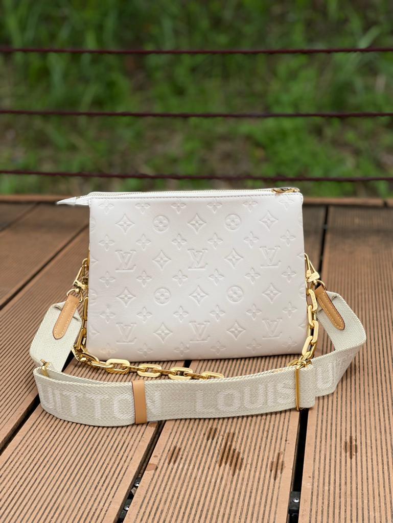Top Quality Coussin PM Monogram Embossed Puffy White For Women,  Shoulder And Crossbody Bags 10.2in/26cm Top Quality M57793