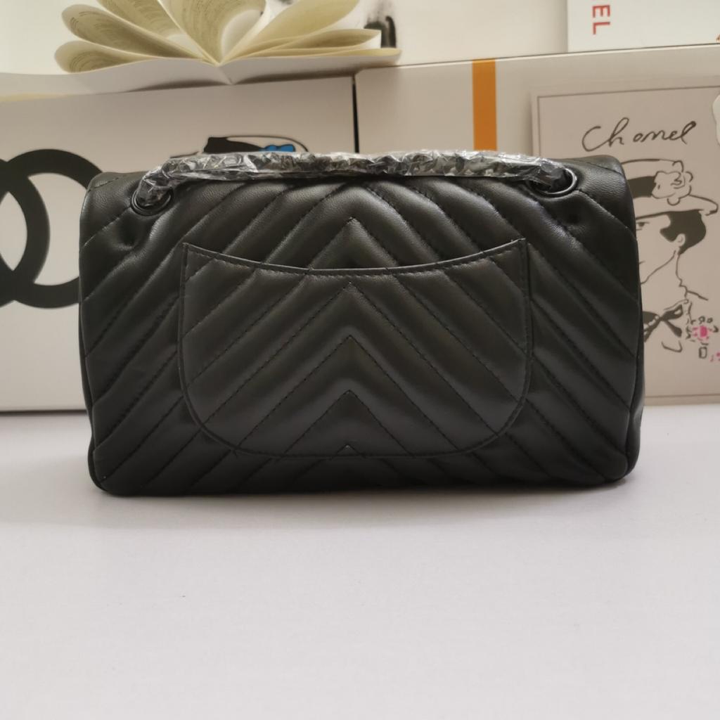 CHL Chevron Classic Handbag Black Hardware Black For Women, Womens Bags, Shoulder And Crossbody Bags 10.2in/26cm