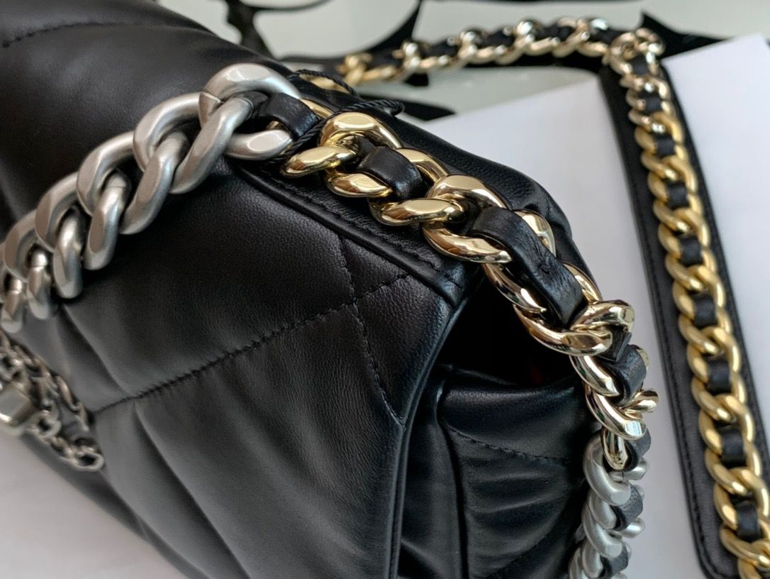 CHL Classic Flap Bag Black For Women 10in/26cm