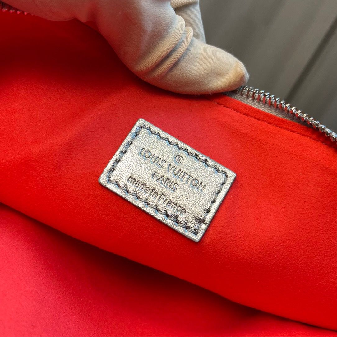 Top Quality Coussin PM Monogram Empreinte SiTop Qualityer For Women, WoBags, Shoulder And Crossbody Bags 10.2in/25.9cm Top Quality M57913