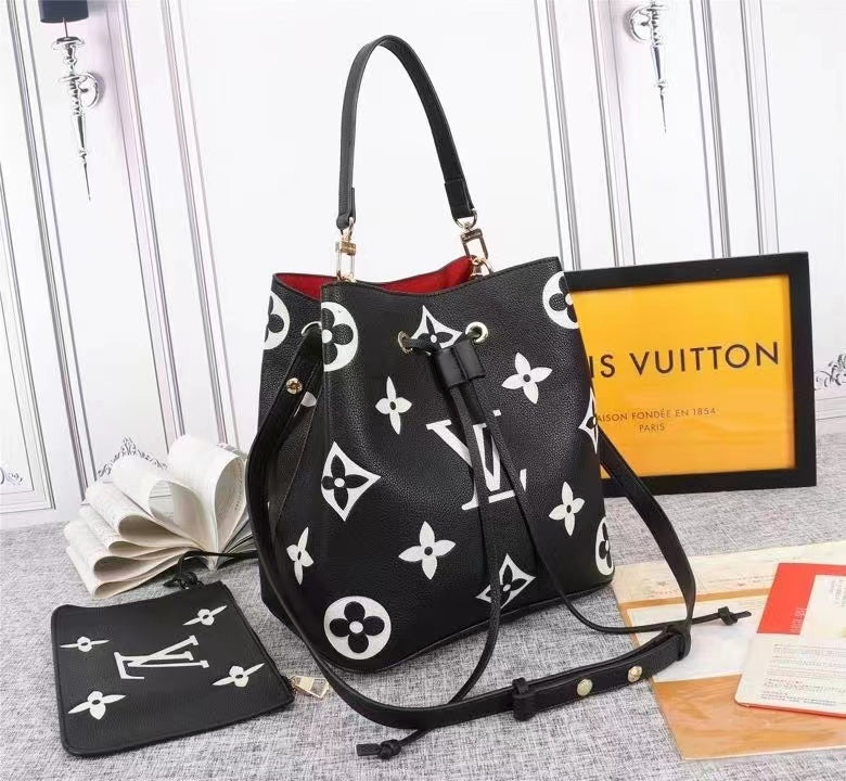Top Quality NeoNoe MM Bucket Bag Monogram Flowers Black/White For Women,  Shoulder And Crossbody Bags 10.2in/26cm Top Quality M45497