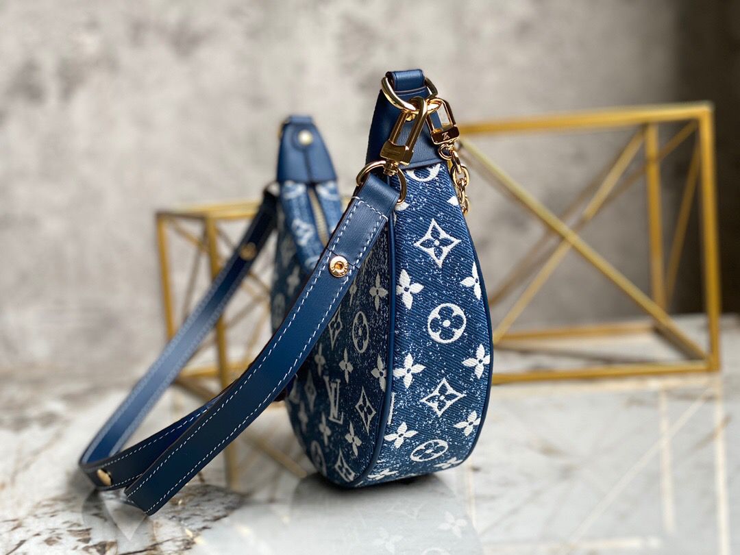 Top Quality Loop Since 1854 Jacquard Navy Blue By Nicolas Ghesquière For Cruise Show, WoHandbags 9.1in/23cm Top Quality M81166