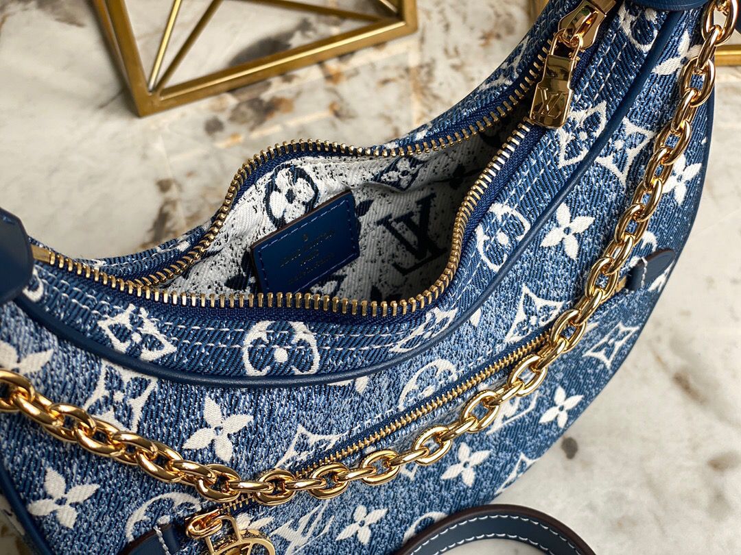 Top Quality Loop Since 1854 Jacquard Navy Blue By Nicolas Ghesquière For Cruise Show, WoHandbags 9.1in/23cm Top Quality M81166