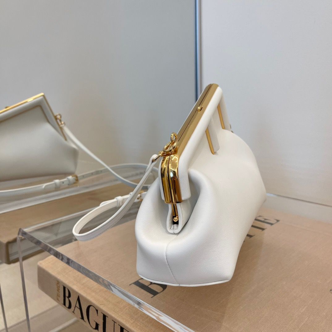 FI First Small White For Women, HandBags, Shoulder And Crossbody Bags 10.2in/26cm FF 8BP129ATop QualityEF1C76