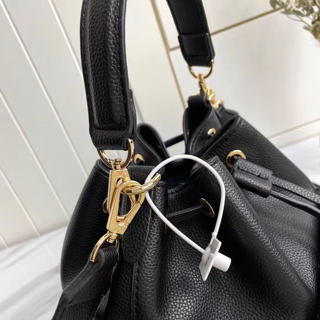 Top Quality Lockme Bucket Black For Women,  Shoulder And Crossbody Bags 9.1in/23cm Top Quality M57687
