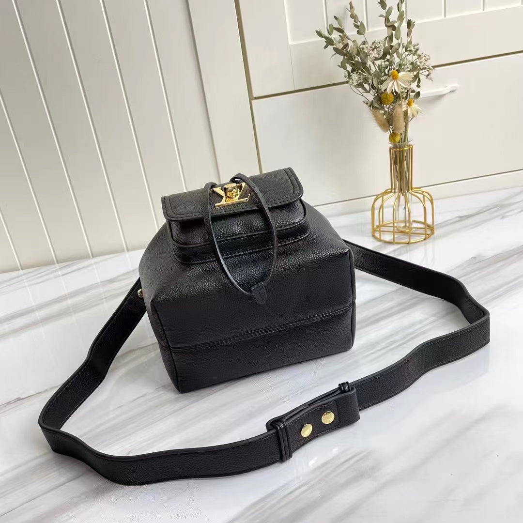 Top Quality Lockme Bucket Black For Women,  Shoulder And Crossbody Bags 9.1in/23cm Top Quality M57687