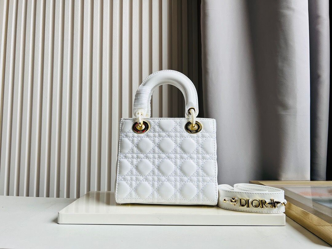 Top Quality Small Lady Bag Gold Toned Hardware Patent White For Women 20cm/8in CD