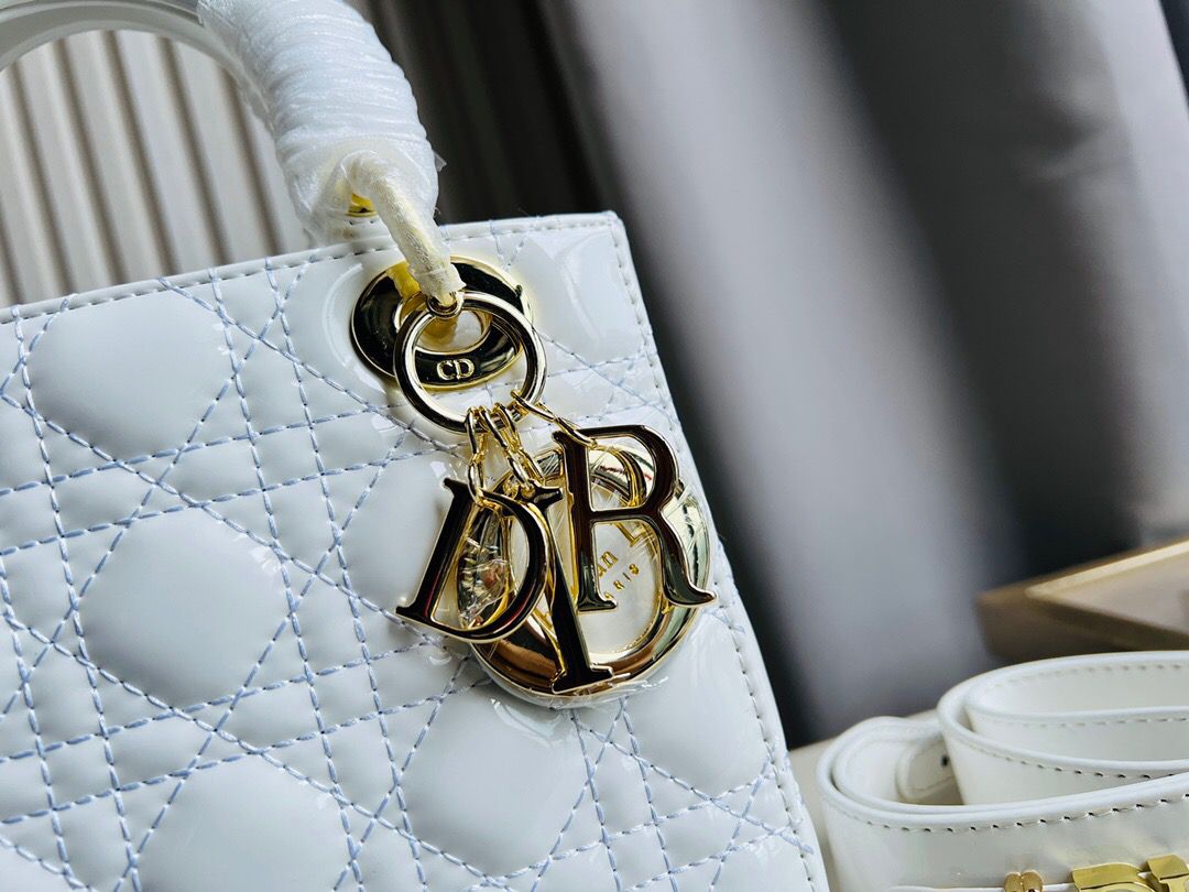Top Quality Small Lady Bag Gold Toned Hardware Patent White For Women 20cm/8in CD