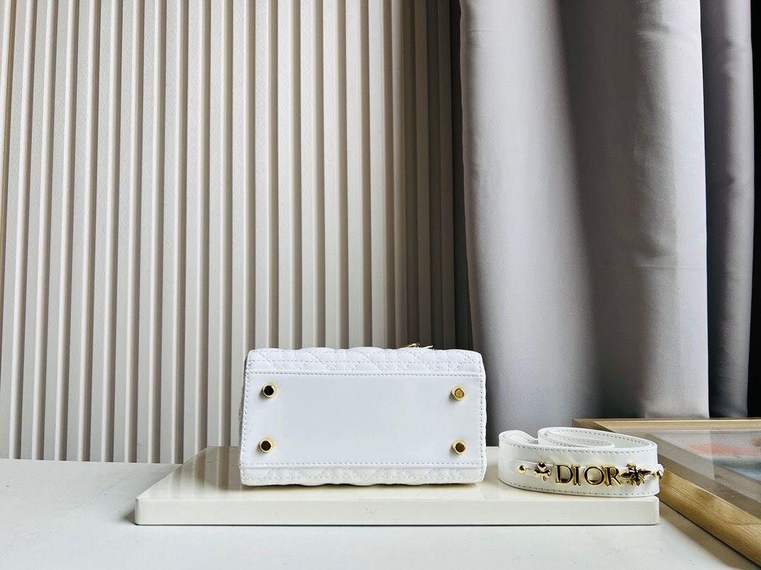 Top Quality Small Lady Bag Gold Toned Hardware Patent White For Women 20cm/8in CD