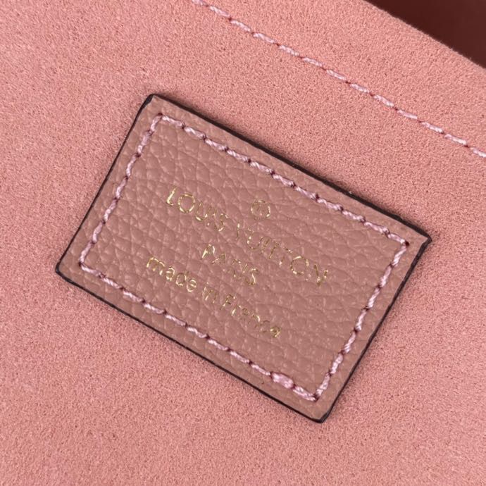 Top Quality Daily Pouch Bag Monogram Canvas Light Pink For Women 11.6in/29.5cm Top Quality M62942