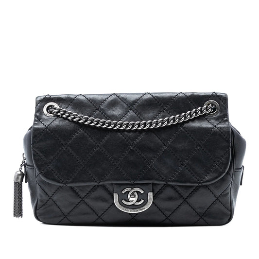 Black Chanel Paris Edinburgh Jumbo Quilted Calfskin Coco Sporran Flap Shoulder Bag