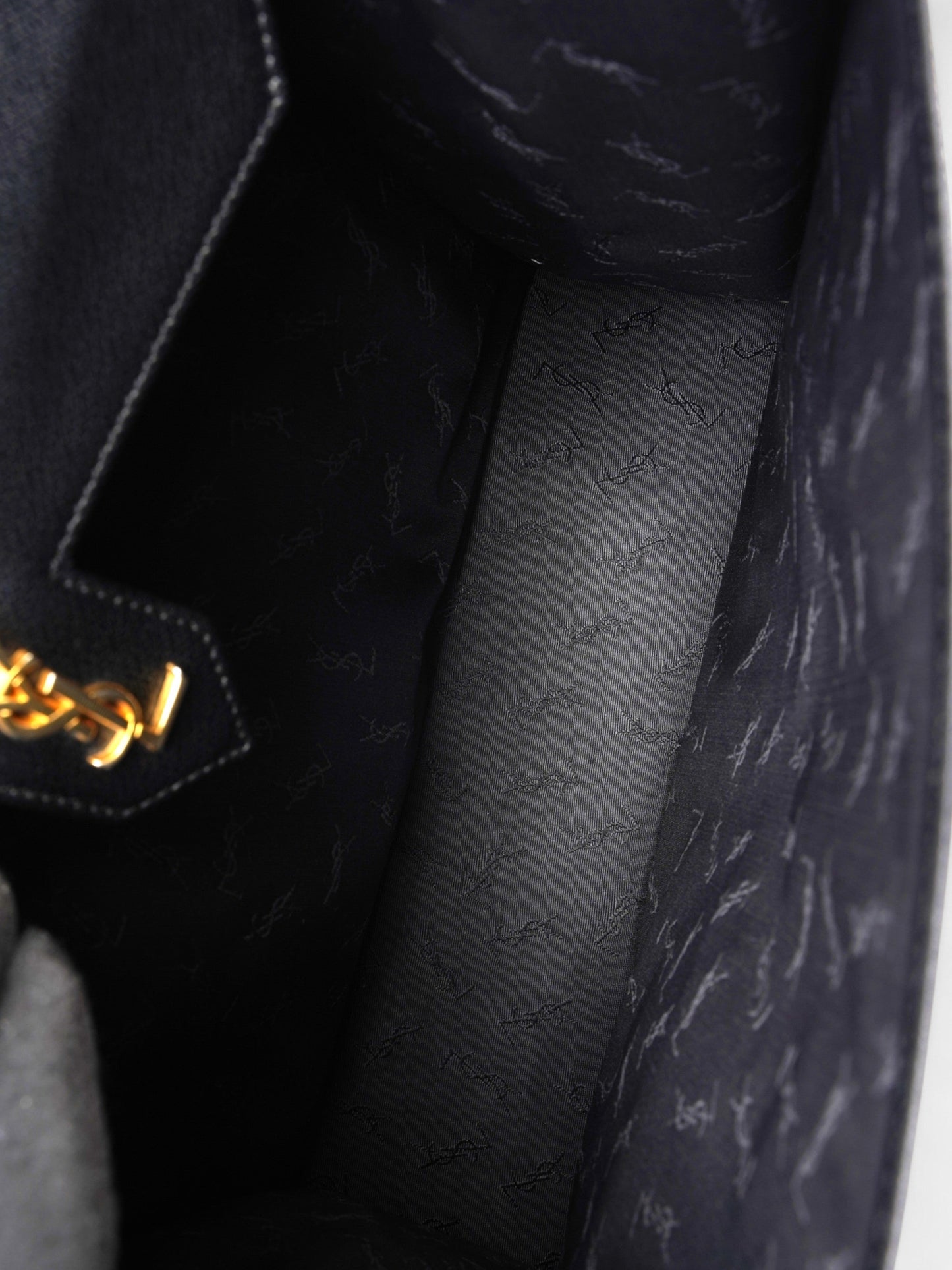 Saint Laurent   Top Handle Black Grained Leather