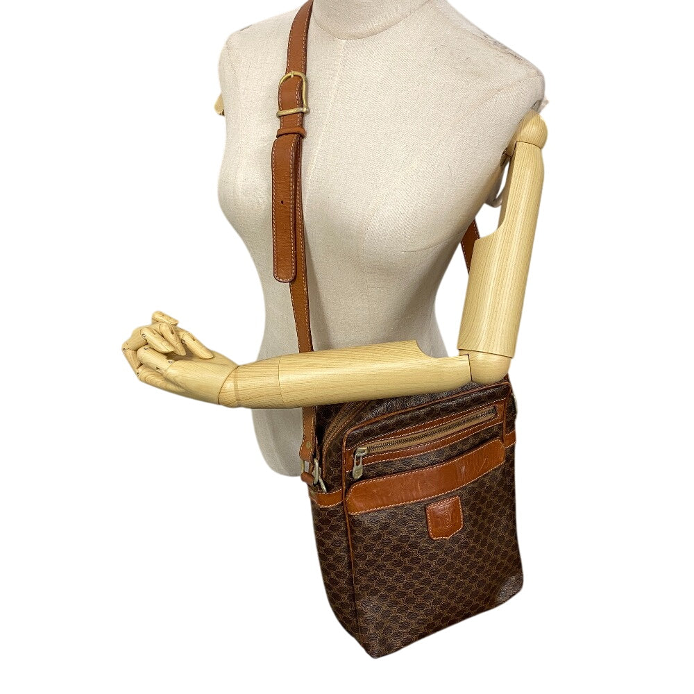 CELINE Shoulder Bag leather Brown   macadam Women