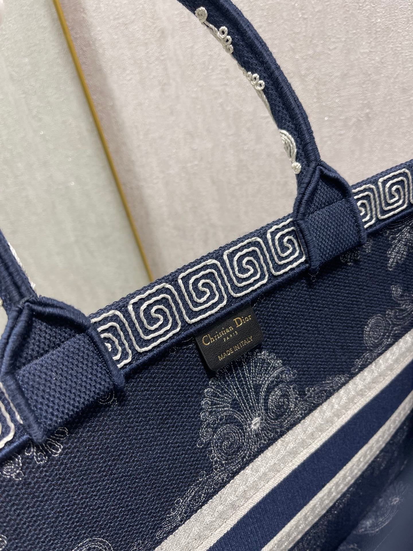 Top Quality MeTop Qualityum Book Tote Blue and White Cornely Embroidery, Blue, For Women Womens Handbags, Shoulder Bags, 42cm CD M1286ZTZB_M928