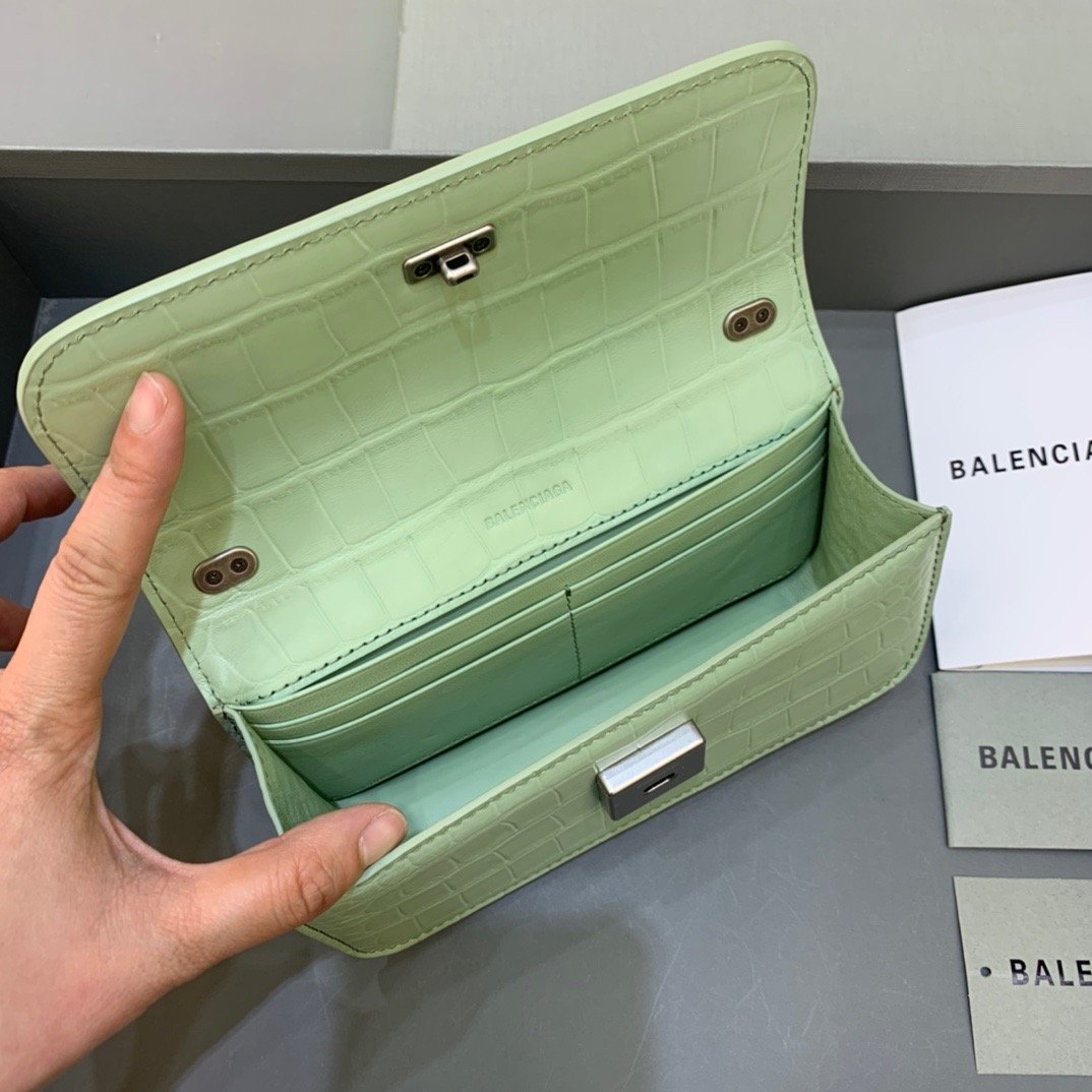 Top Quality Gossip Small On Chain Shoulder Bag Light Green, For Women,  Bags 7.4in/19cm