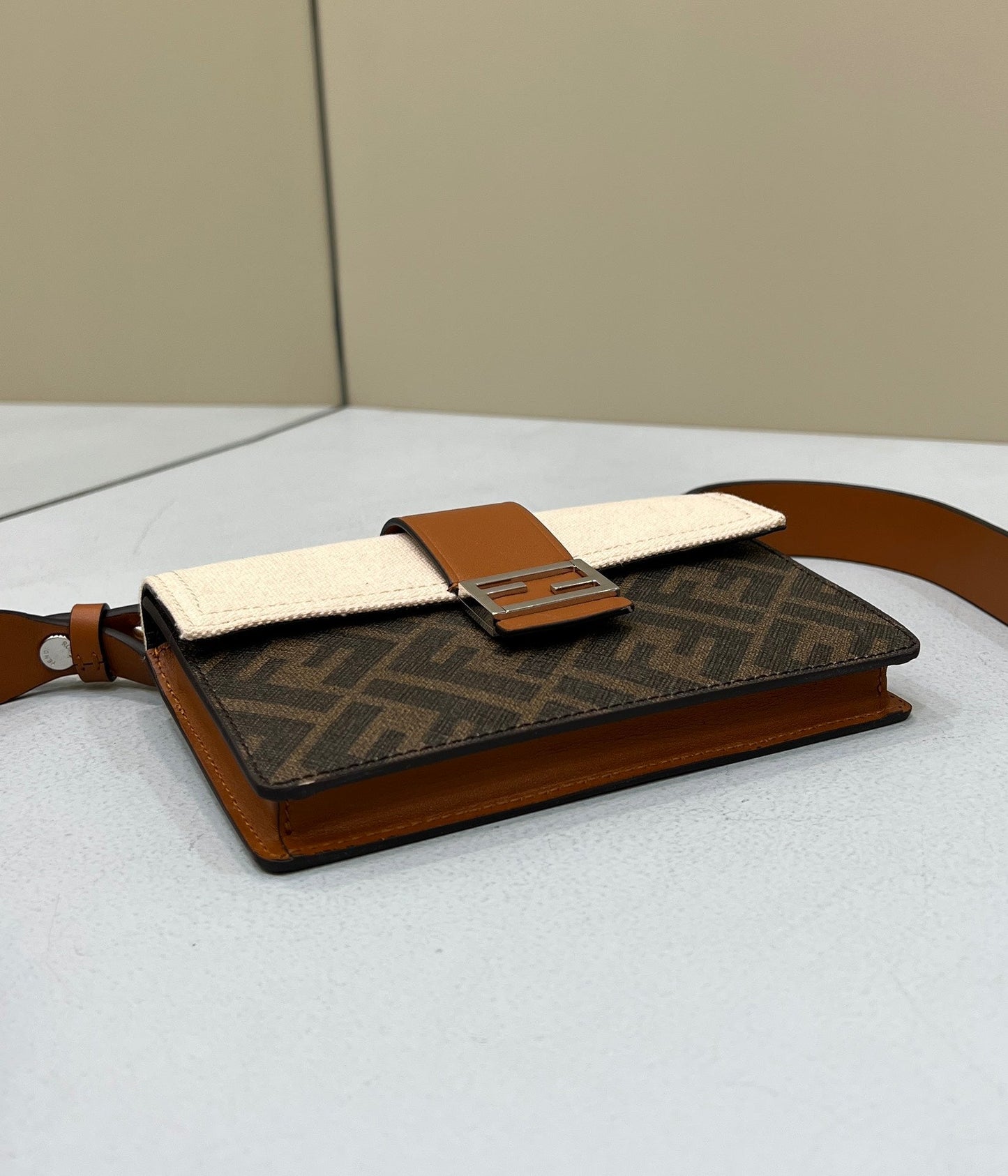 Top QualityTop Quality Baguette Pouch Brown fabric Beige Pouch For Woman 16cm/6in
