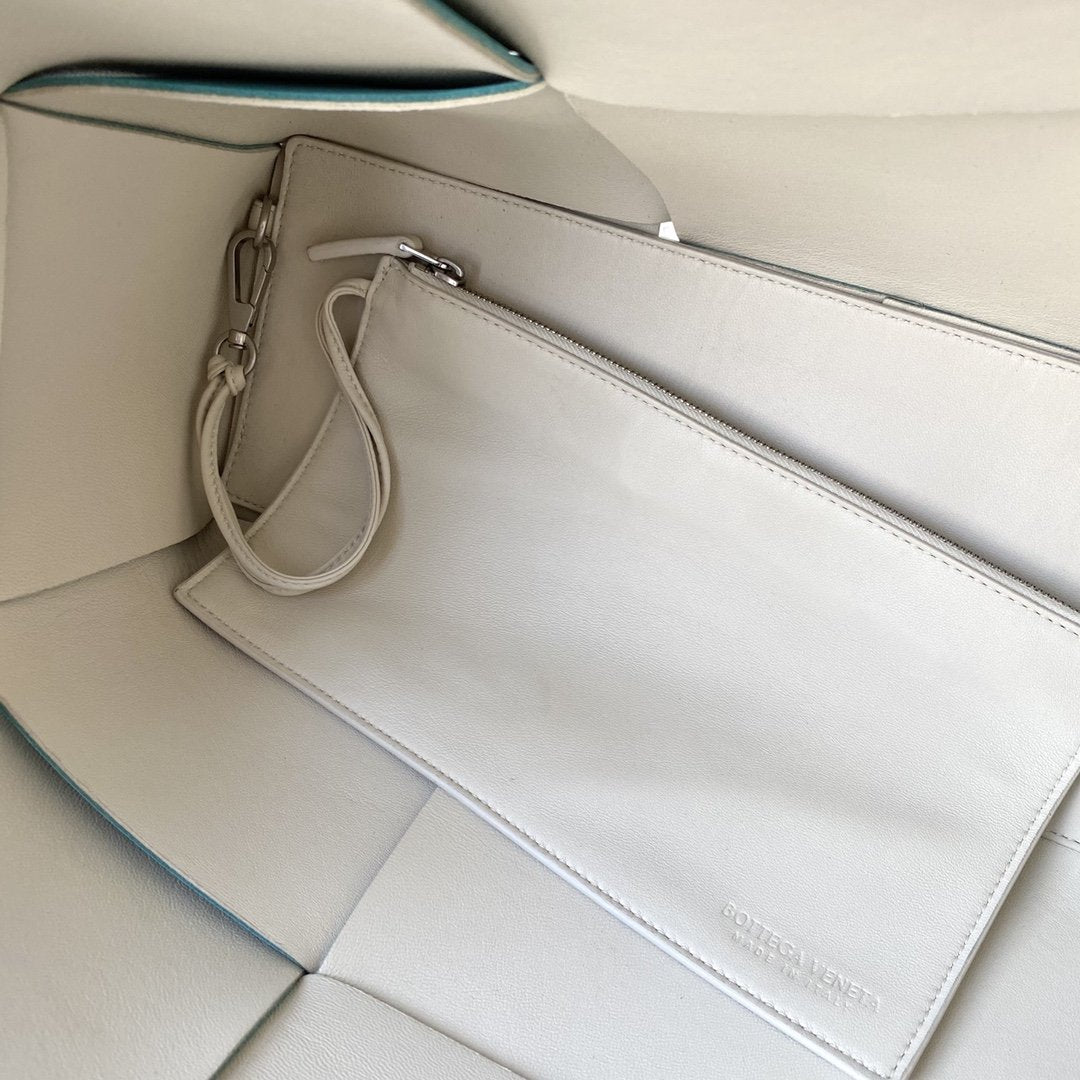 Top Quality Arco Tote Bag For Women 16.14in/41cm In Blue