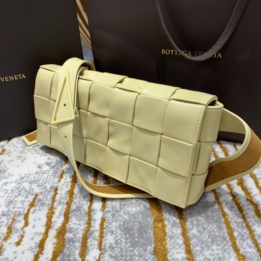 Top Quality Brick Cassette Bag For Women 11in/28cm In Beige